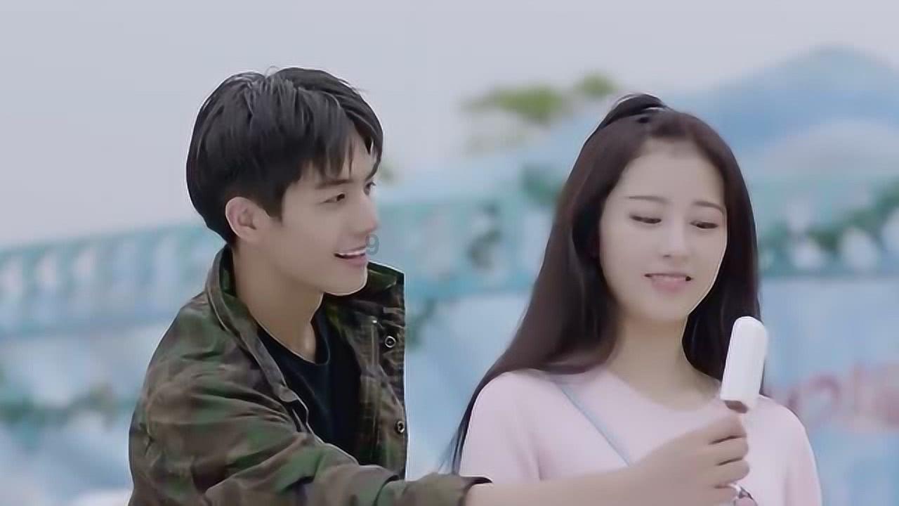 75岁港星自爆在内地养情妇,对方小他30岁,妻子已含恨离世